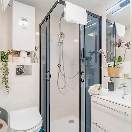 Modern Syrokomli Apartment Krakau